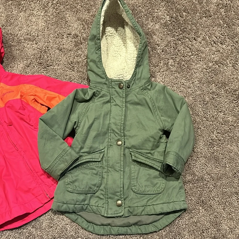 Toddler girl 18/24m Columbia rain jacket and Old Navy green winter jacket bundle